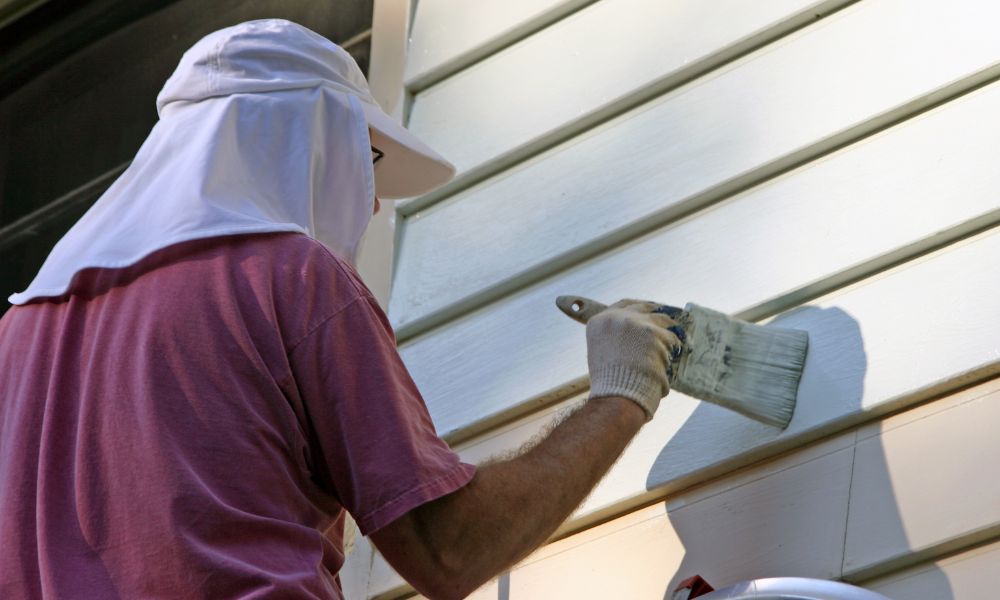 Can Your Homeowners' Association Make You Paint Your House?